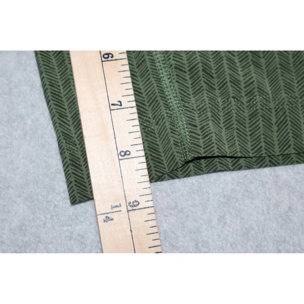 Lululemon Athletic Shorts Mens XL Green Herringbone Pace Breaker Stretch 9